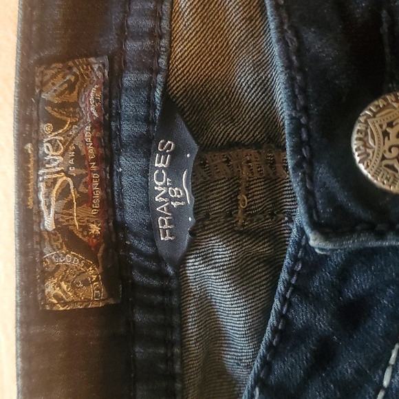 Silver Jeans Frances Flared Leg Sz. 28x33 Jeans - Picture 4 of 16